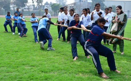अंतर्राष्ट्रीय महिला दिवस पर बरेली में ‘अस्मिता लीग’ का जोश: डोरी लाल स्टेडियम में 100, 200 और 400 मीटर दौड़ सहित खेल प्रतियोगिताओं में महिला खिलाड़ियों ने दिखाया दम