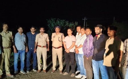 ताजनगरी में अपराधियों पर पुलिस का शिकंजा: बाजिद अंडरपास से चार तमंचों के साथ दो बदमाश दबोचे, फतेहाबाद लूटकांड का आरोपी मुठभेड़ में घायल, अछनेरा में बुजुर्ग से लूट करने वाला युवक भी गिरफ्तार