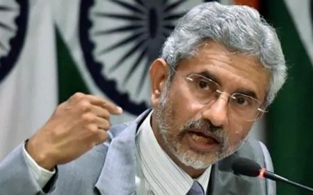 धुंध में खड़ी दिल्लीः जयशंकर की कूटनीति- मुस्कान नरम, संदेश गरम 