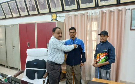 रोहतक में आगरा का परचम: आगरा कॉलेज के शिवा शर्मा और प्रशांत रावत ने ऑल इंडिया इंटर यूनिवर्सिटी पेंचक सिलाट में जीता कांस्य