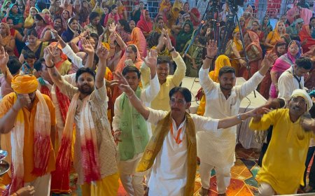 आस्था की गूंज से सराबोर आगरा: कहीं रामकथा, कहीं श्याम संकीर्तन से सजा भक्तिमय माहौल