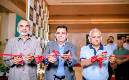 ताजनगरी में सिनेमा का ‘प्रीमियम धमाका’: अंजना सेंट्रल में पीवीआर आईनॉक्स की ग्रैंड एंट्री, 4-स्क्रीन मल्टीप्लेक्स से बदलेगा आगरा का एंटरटेनमेंट कल्चर