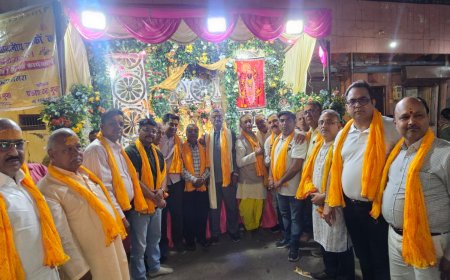 मोती कटरा में आस्था का सागर: गणगौर मेले में उमड़ी भीड़, आरती-छप्पन भोग और भव्य शोभायात्रा