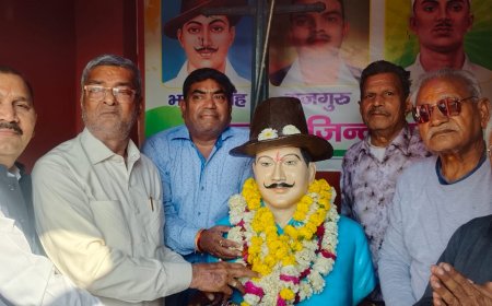 शहादत को सलाम, इंकलाब को प्रणाम: आगरा में नूरी दरवाजा पर शहीद भगत सिंह को दी गई भावभीनी श्रद्धांजलि