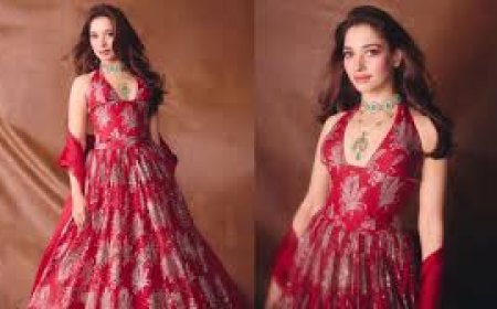  लाल लहंगे में परी बनी तमन्ना भाटिया ने ढाया कहर, रैंप पर उतरते ही थम गईं सबकी नजरें,  तमन्ना ने बताया- सादा और सुकून भरा  