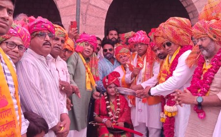 फतेहपुर सीकरी में अवंती बाई लोधी के सम्मान में निकली शोभायात्रा ने भरा राष्ट्रभक्ति का जोश