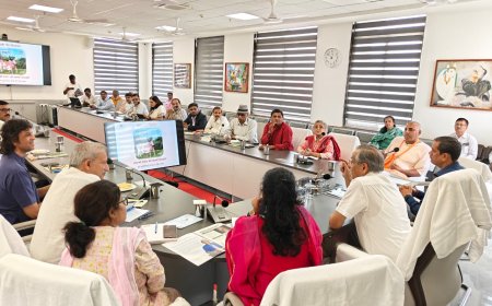 यमुना सफाई का मेगा प्लान: वृंदावन में केसी घाट से देवरहा बाबा घाट तक ट्रायल, वैज्ञानिक तरीके नदी की तस्वीर बदलने की तैयारी में ब्रज तीर्थ विकास परिषद