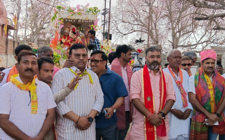 जय श्रीराम के जयघोष से गूंजा सीकरी चार हिस्सा, भव्य शोभायात्रा ने बांधा श्रद्धा का समां