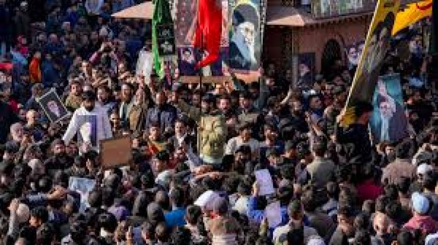 खामेनेई की मौत के बाद पाकिस्तान में बवाल, अमेरिकी कॉन्सुलेट पर शिया समुदाय के लोगों का हमला,  8 लोगों की मौत