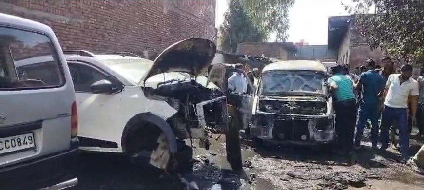 आगरा में गैरेज में लगी भीषण आग, ईको कार से भड़की लपटें, दो मिस्त्री झुलसे