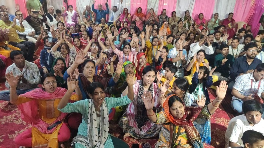 रंग, श्रद्धा और संकीर्तन की गूंज: आगरा में होली मिलन से गौर पूर्णिमा तक भक्ति का विराट उत्सव