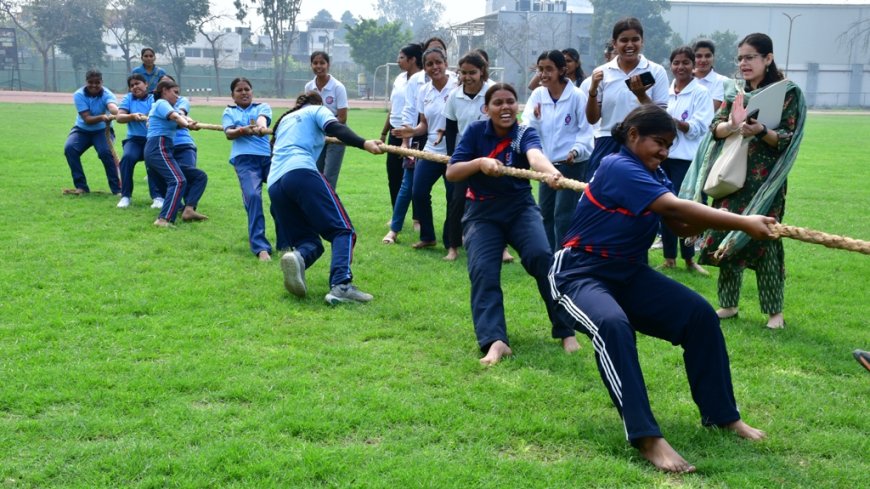 अंतर्राष्ट्रीय महिला दिवस पर बरेली में ‘अस्मिता लीग’ का जोश: डोरी लाल स्टेडियम में 100, 200 और 400 मीटर दौड़ सहित खेल प्रतियोगिताओं में महिला खिलाड़ियों ने दिखाया दम