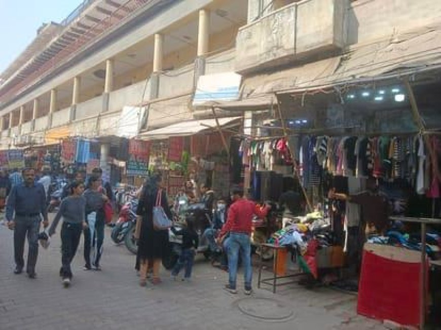 सुप्रीम कोर्ट के आदेश की अनदेखी, आगरा के राजामंडी जमीन विवाद में 8 अफसरों के खिलाफ अवमानना याचिका