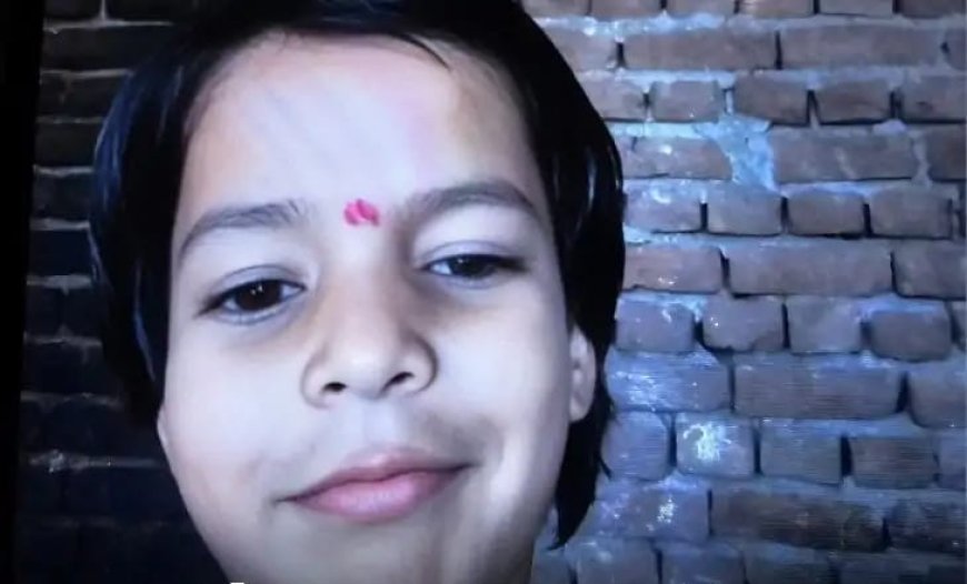 आगरा में खटारा स्कूल बस का कहर: फर्श टूटा और मासूम नैना पहिए के नीचे…, चंद सेकंड में थम गई बालिका की सांसें, स्कूल सिस्टम और रोड सेफ्टी की पोल खुली