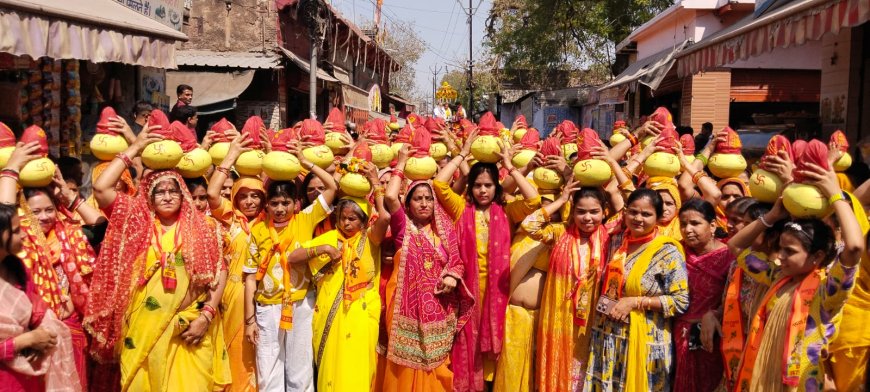 आस्था का महासंगम: कहीं श्रीराम कथा की कलश यात्रा, कहीं बाबा हरदौल की भव्य शोभायात्रा तो कहीं आदिनाथ महामंडल विधान, ताजनगरी में भक्ति का उमड़ा सैलाब