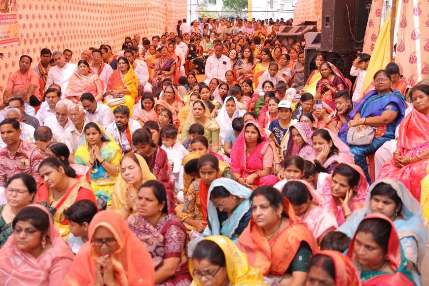 आगरा में गूंजे आदिनाथ के जयकारे: नॉर्थ ईदगाह में भव्य रथयात्रा, ओल्ड ईदगाह में निकली पालकी यात्रा, जन्म-तप कल्याणक पर उमड़ा श्रद्धा का सागर