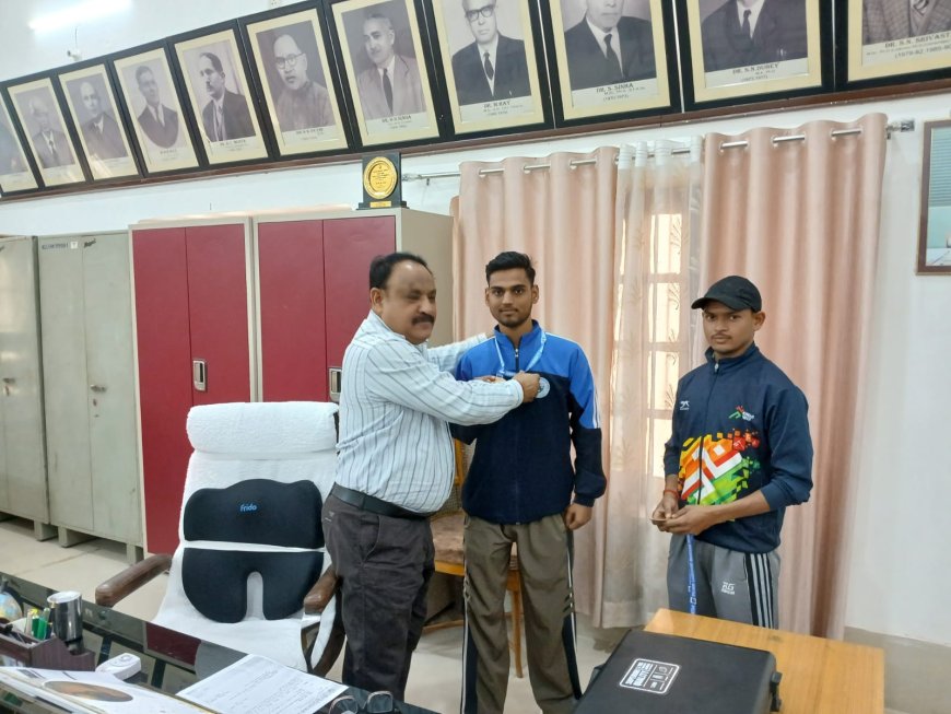 रोहतक में आगरा का परचम: आगरा कॉलेज के शिवा शर्मा और प्रशांत रावत ने ऑल इंडिया इंटर यूनिवर्सिटी पेंचक सिलाट में जीता कांस्य