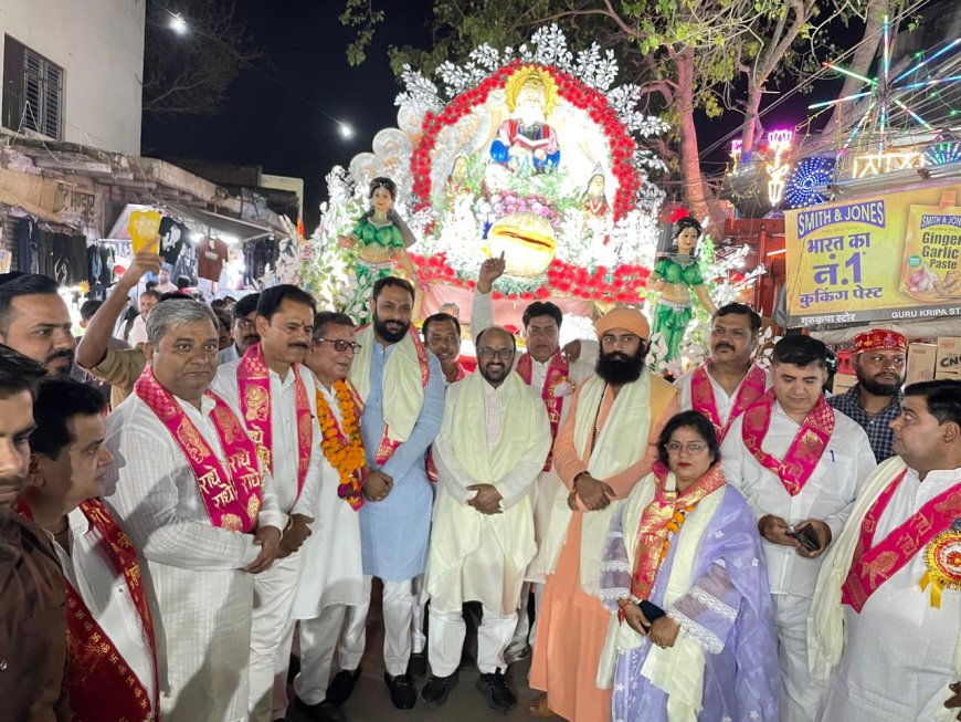 बहराणा साहब की ज्योति संग निकली झूलेलाल की भव्य शोभायात्रा, जयकारों और भजनों की गूंज