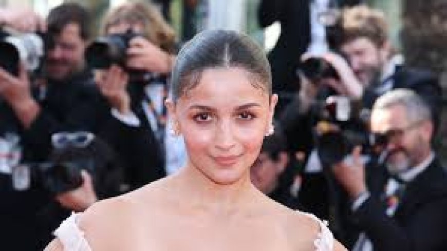 आलिया भट्ट अपनी फिल्मों में आउटसाइडर्स को देंगी मौका,  करण जौहर बोले,   मुझे लॉन्च का ज्यादा नहीं पता