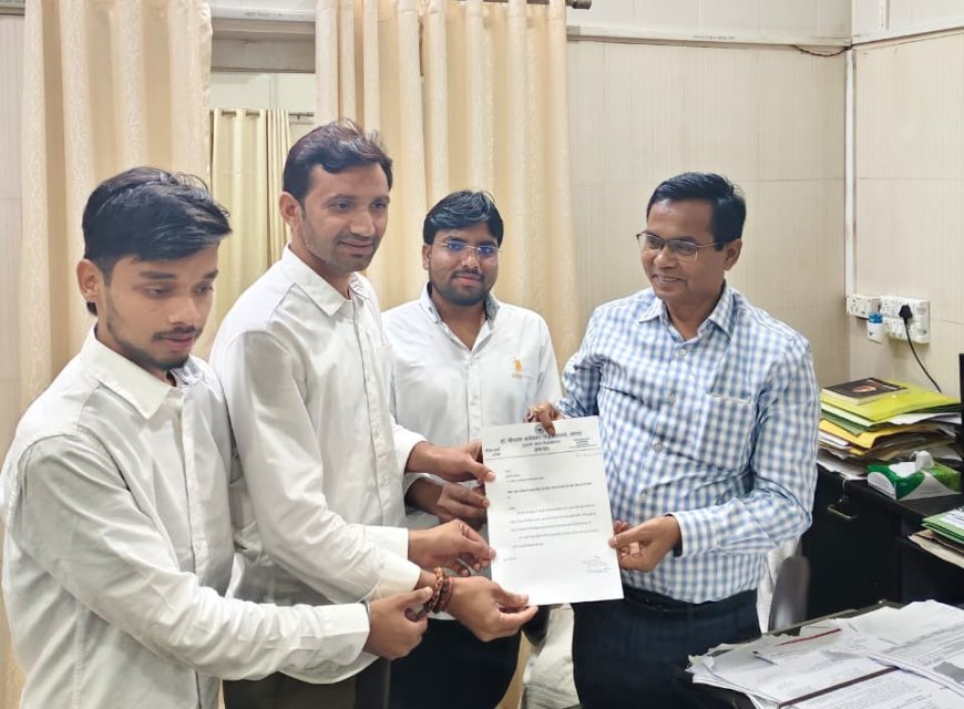 डॊ. आंबेडकर विवि की मार्कशीट में जाति का उल्लेख क्यों? यूनिवर्सिटी के फैसले पर भड़के छात्र नेता, ये निजता पर बड़ा सवाल