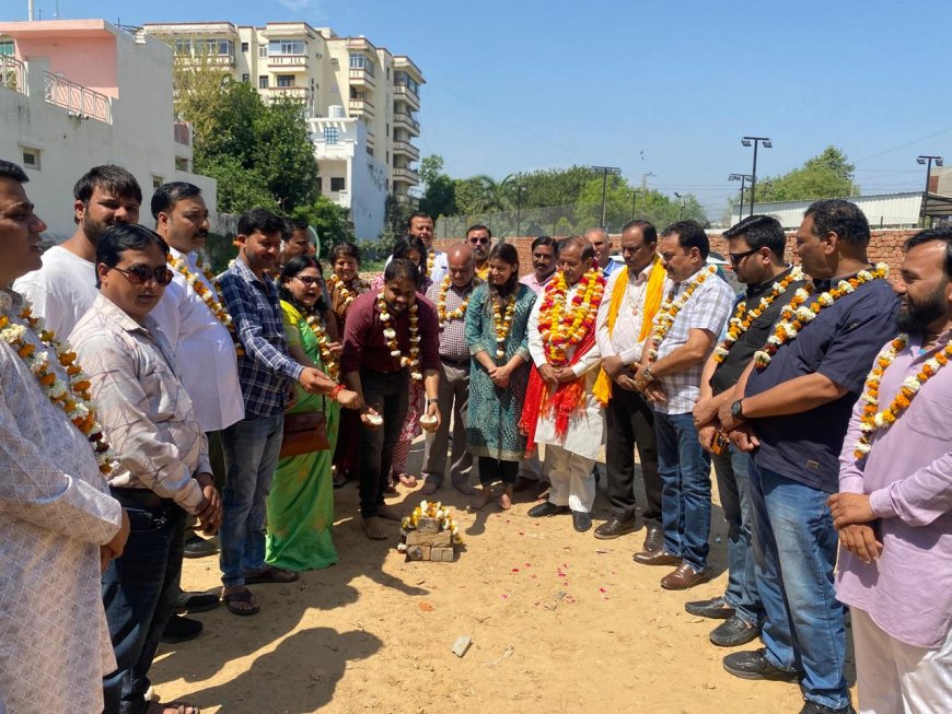 आगरा उत्तर क्षेत्र में विधायक निधि से 42 लाख के विकास कार्यों का और शिलान्यास