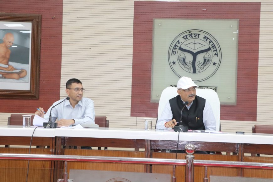 फतेहाबाद रोड के जाम पर सख्त हुए मंडलायुक्त, अवैध पार्किंग पर चलेगा अभियान, अनावश्यक क्यारियां हटाने के निर्देश