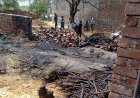 फतेहपुर सीकरी क्षेत्र के ताजपुर नगरिया में आग का तांडव: भूसा-छप्पर राख, मवेशी झुलसे