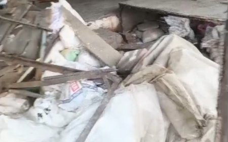 खंदौली बाजार में बेकाबू कैंटर बिजली का खंभा तोड़ दुकानों में घुसा, एक्सीडेंट के समय मार्केट बंद था अन्यथा बड़ा हादसा हो जाता