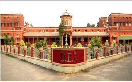 दयालबाग एजुकेशनल इंस्टीट्यूट में 4 अप्रैल को, देश के शीर्ष अर्थशास्त्री प्रो. एस. महेंद्र देव करेंगे संबोधित