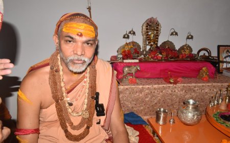 संघ प्रमुख मोहन भागवत पर स्वामी अविमुक्तेश्वरानंद का तीखा वार: हिंदुओं संख्या बढ़ानी है तो खुद शादी कर संतान उत्पन्न करें, कई और राष्ट्रीय मुद्दों पर साधा निशाना