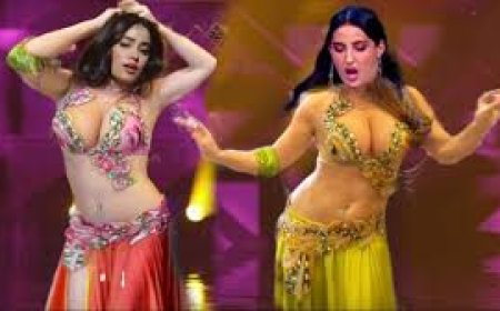 अब जाह्नवी कपूर का पैप्स पर फूटा गुस्सा,  पहले नोरा फतेही ने कहा था,  प्राइवेट पार्ट्स पर बेवजह जूम करते हैं पैप्स