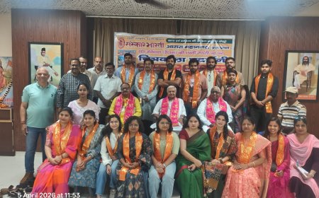 संत रविदास के विचारों से जागी चेतना: आगरा में आयोजित चित्रकला और कैलीग्राफी प्रदर्शनी ने दिया सामाजिक समरसता का संदेश