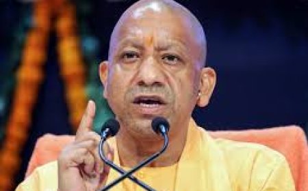 बंगाल में सीएम योगी टीएमसी पर बरसे,  बोले - बंगाल में सिर्फ बंगला ही बोली जाएगी,  यूपी सीएम के भाषण से माहौल गरमाया