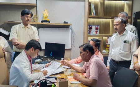 मुफ्त इलाज से राहत की सांस: शिविर में सैकड़ों मरीजों को मिला उपचार, आयुष्मान कार्ड भी बनाये गये