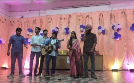 विदाई में छलके जज़्बात: आगरा कॉलेज में रंगारंग समारोह, यादों और सपनों का भावुक संगम