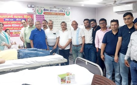 हेल्प आगरा हॊस्पिटल पर 75 लोगों ने किया रक्तदान, जरूरतमंदों के लिए बना जीवनदान का संकल्प