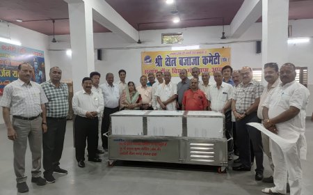 सेवा का संवेदनशील संकल्प: आगरा की क्षेत्र बजाजा कमेटी को मिला 18वां एसी ताबूत