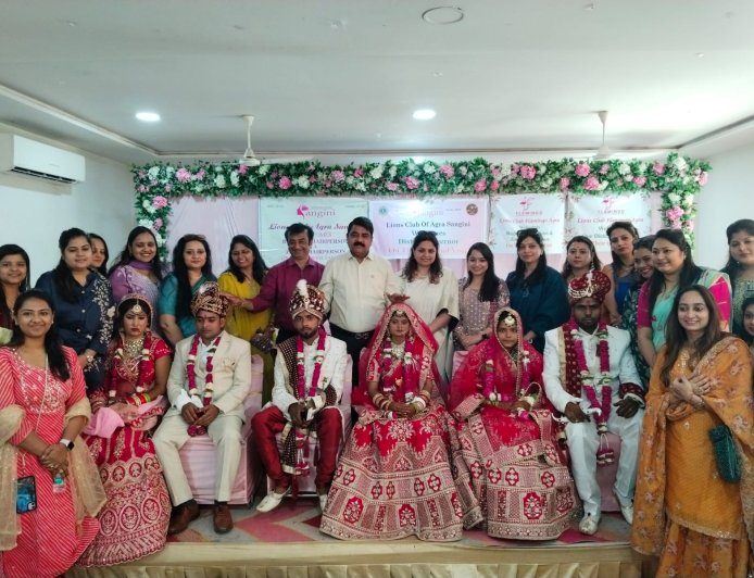 लायंस क्लब संगिनी के सामूहिक विवाह में सादगी से सजे सपने, तीन जोड़ों ने थामा जीवनभर का साथ