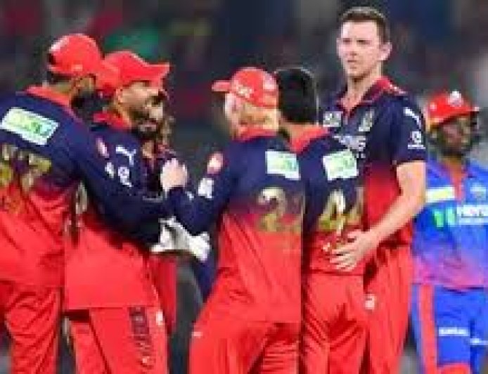 आरसीबी की आईपीएल इतिहास की दूसरी सबसे बड़ी जीत, 81 गेंद रहते दिल्ली कैपिटल्स को दी मात, नौ विकेट से हराया