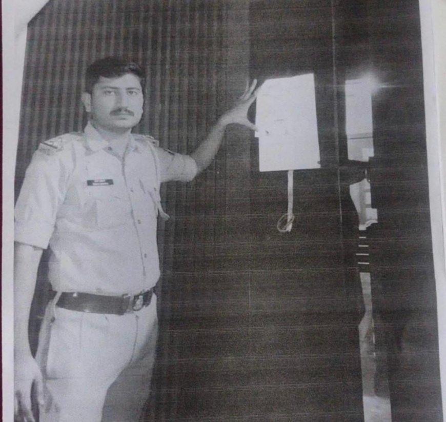 ताजगंज थाने पर उठे सवाल, गैंगस्टर से एसआई की नजदीकियों के आरोप, कोर्ट में गलत रिपोर्ट भेजने से मचा बवाल