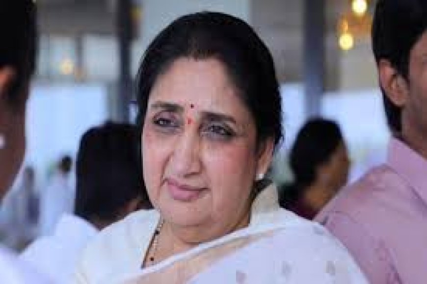 सुनेत्रा पवार ने दिखाई राजनीतिक चतुराई,  बदल दिया सियासी समीकरण,  पति अजित पवार का गढ़ बचाने को उद्धव से मांगा समर्थन 