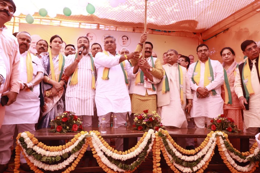 भाजपा स्थापना दिवस पर 2027 का शंखनाद, कार्यकर्ताओं ने लिया विजय संकल्प, आतिशबाजी, मिष्ठान वितरण