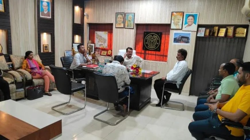 एकलव्य स्टेडियम में कोच और आरएसओ के टकराव की जांच को आगरा आए संयुक्त निदेशक, दोनों के बयान दर्ज, लखनऊ में निदेशक को देंगे जांच रिपोर्ट