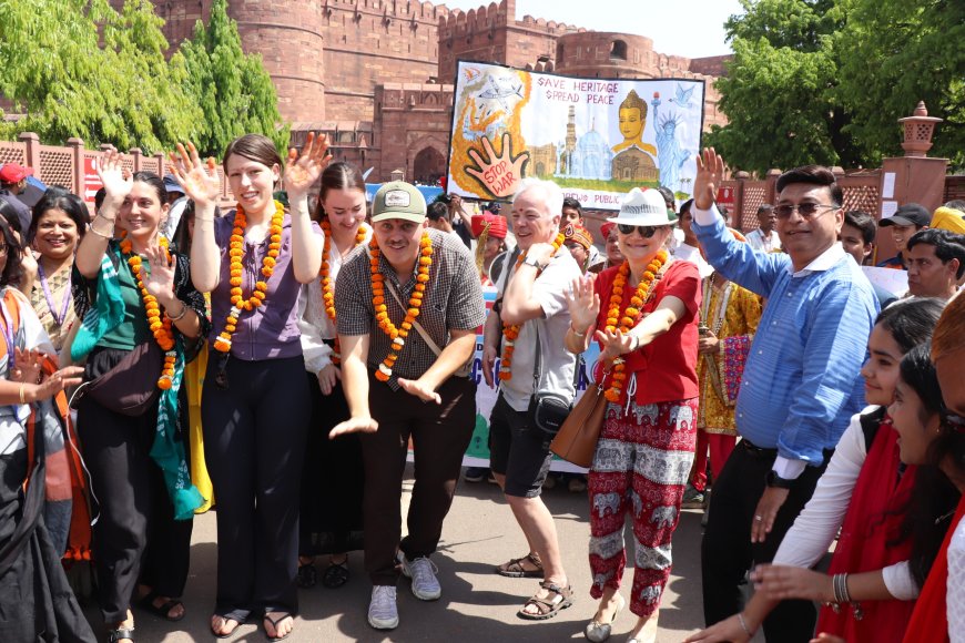 विश्वदाय दिवस सेन्ट एन्ड्रूज के विद्यार्थियों ने रैली, नृत्य और संदेशों से जगाई विश्व बंधुत्व की अलख