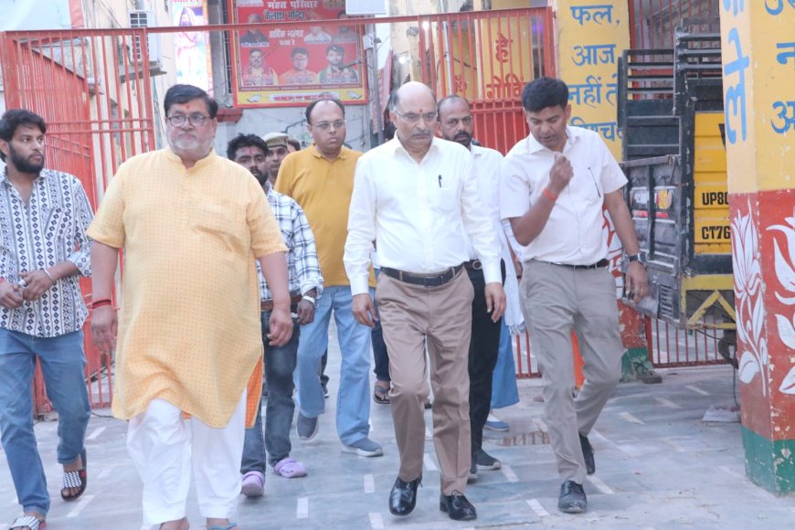आगरा के कैलाश मंदिर में पर्यटन विकास को रफ्तार, मंडलायुक्त ने किया निरीक्षण, गुणवत्ता व तेजी पर जोर