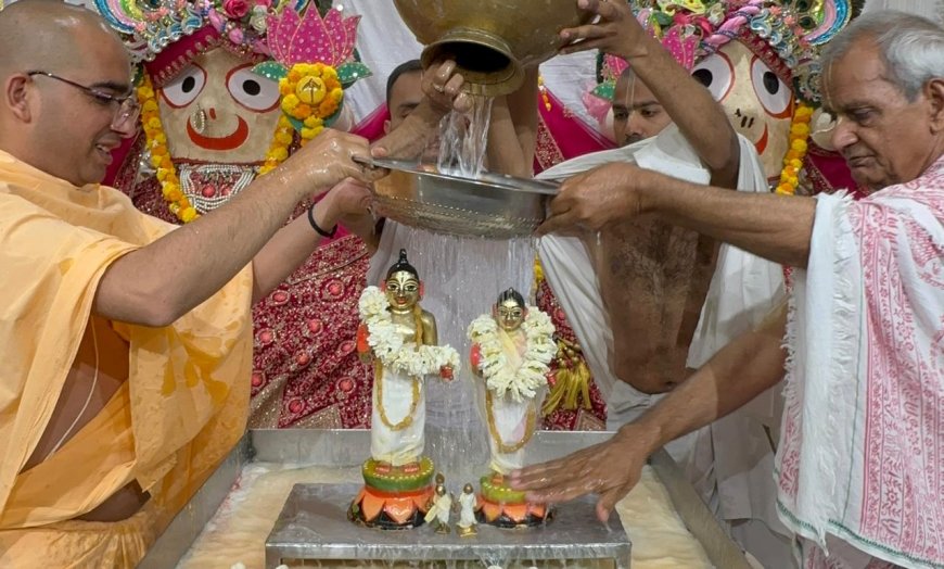 माता जानकी प्राकट्योत्सव पर आगरा के श्रीजगन्नाथ मंदिर में उमड़ी आस्था, भक्ति-कीर्तन की गूंज