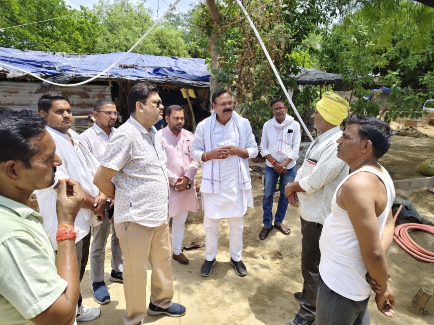 आकाशीय बिजली से तीन मासूम बच्चों के सिर से उठा पिता का साया, सांसद ने परिजनों से मिल जताया शोक
