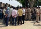मानदेय बढ़ाने की मांग पर जूता फैक्टरियों में हड़ताल, दोपहर बाद बनी सहमति