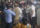 आगरा में पारिवारिक विवाद बना रणक्षेत्र, पुलिस के सामने भिड़े दोनों पक्ष, दामाद और ससुर गंभीर घायल