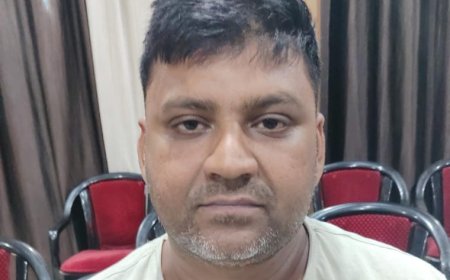 दाखिल-खारिज की फाइल पर 15 हजार लेते रंगे चकबंदी लेखपाल रंगे हाथ गिरफ्तार, बरेली में एंटी करप्शन टीम का एक्शन